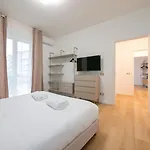 Luminoso E Moderno Vicino Metro Apartman Milánó