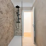 Luminoso E Moderno Vicino Metro Apartman *