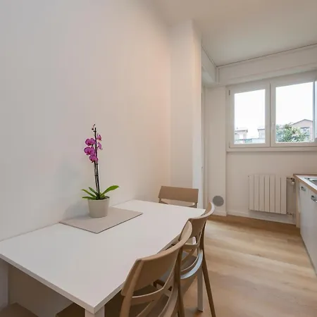 Apartment Luminoso E Moderno Vicino Metro Mailand